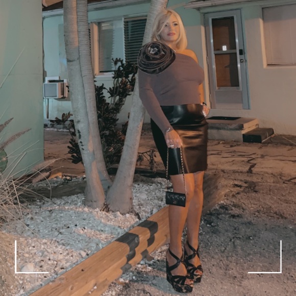 Meet your Posher, Malika - Picture 9 of 17